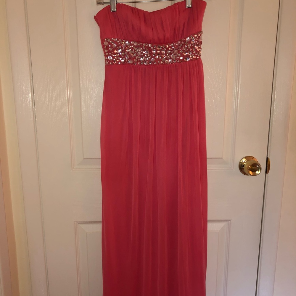 Size 3, Coral Pink, Amazing Condition, Worn Once